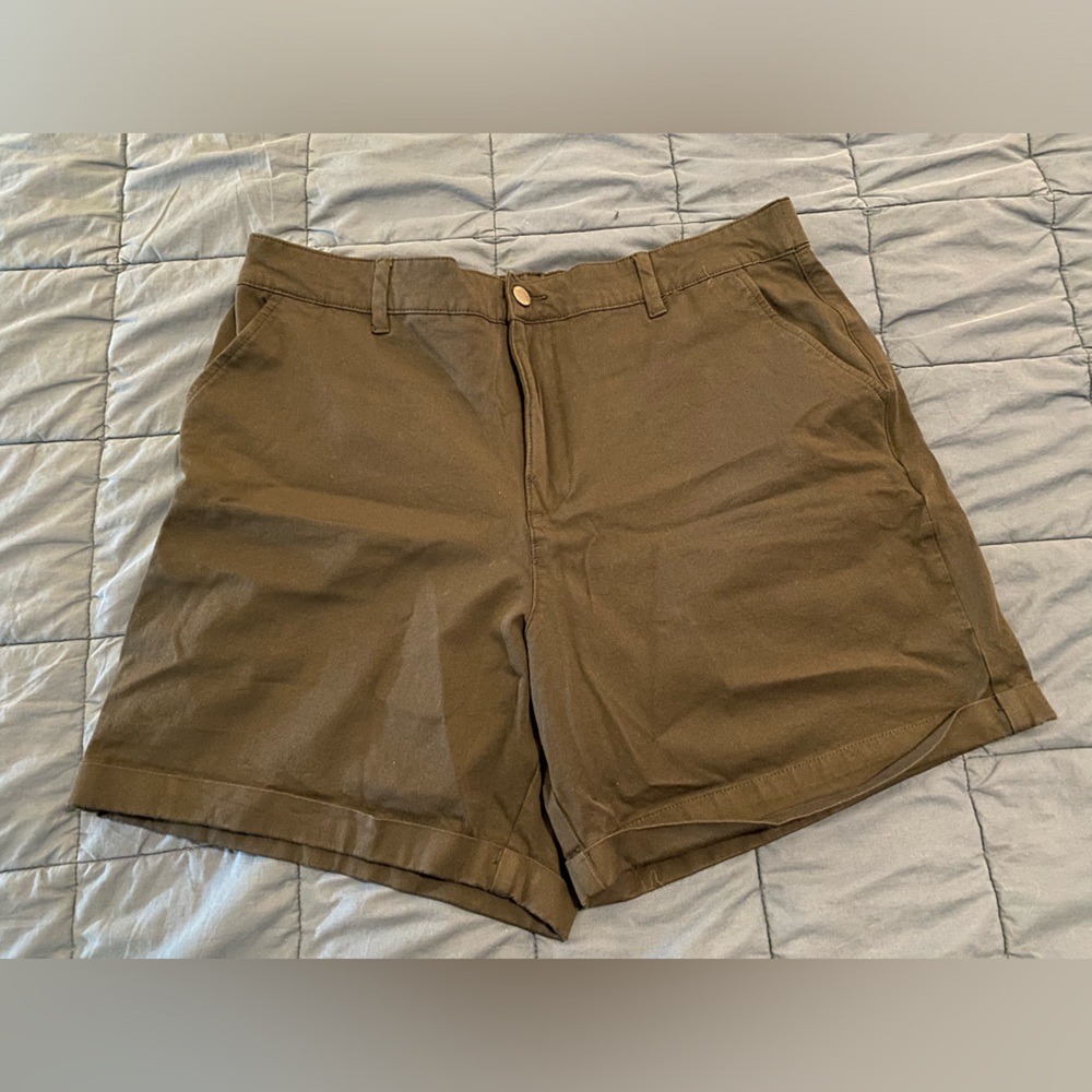 Universal standard casual stretch twill shorts black size 18-20 Almost New!